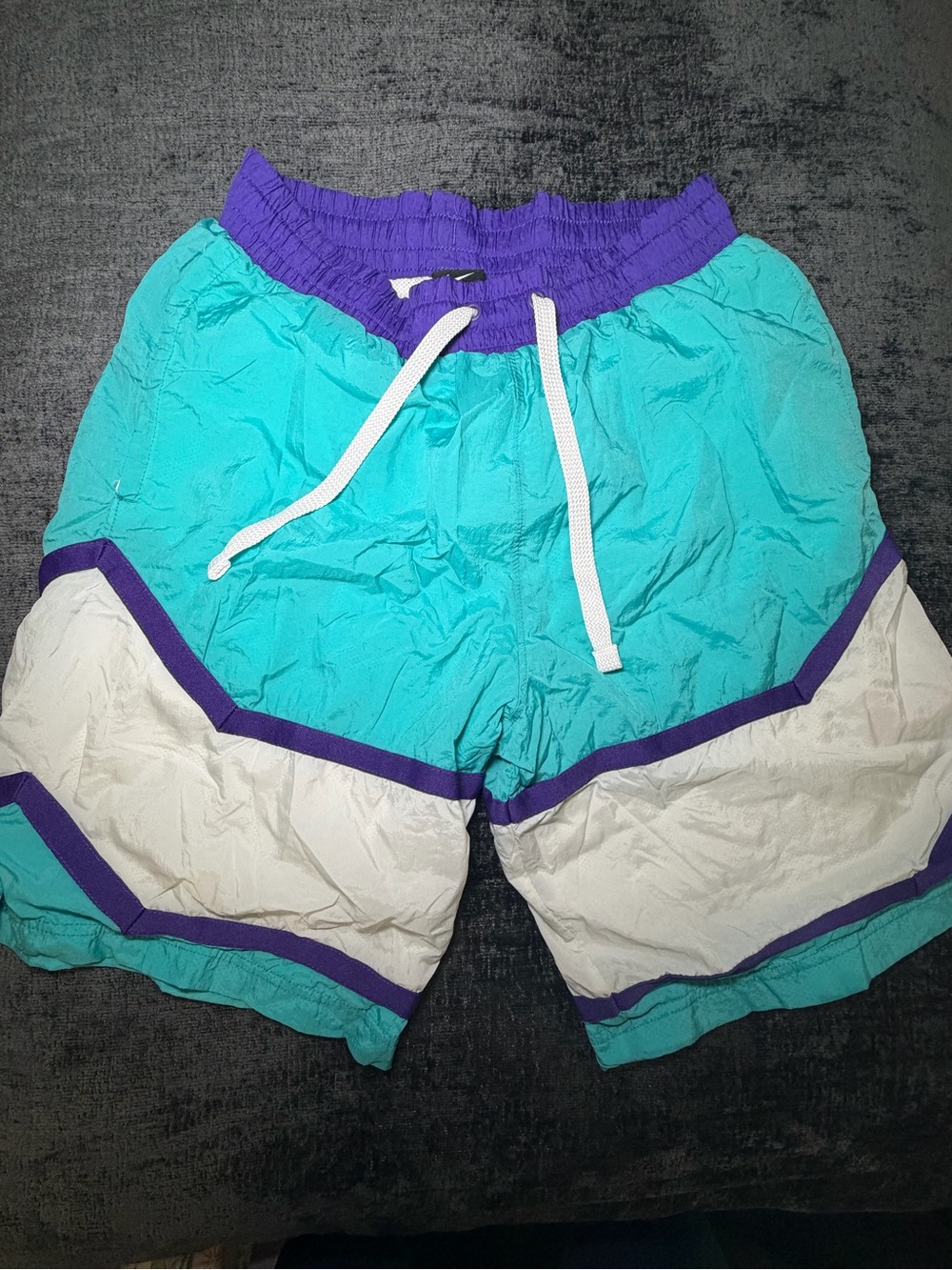 Nike Throwback Colorblock Nylon Basketball Shorts Teal Purple men’s Small